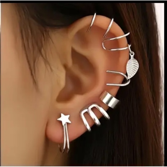 Jewelry - Silver Leaf and Star Ear Cuff Set